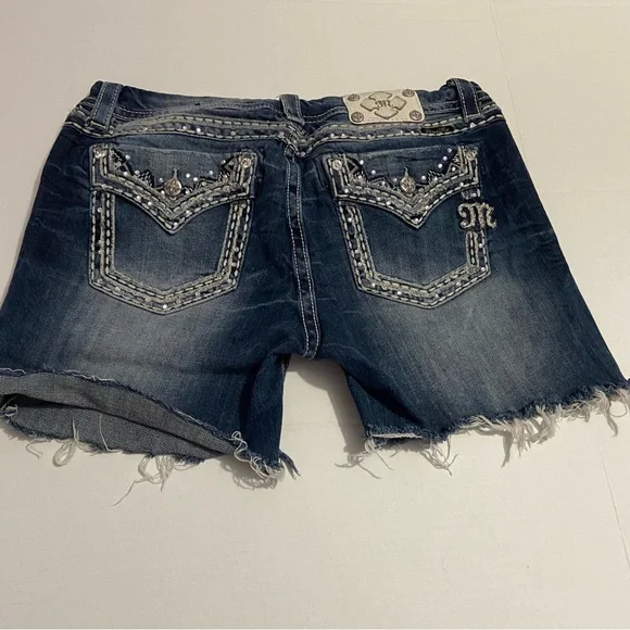 Miss me signature pocket bling raw hem cutoff shorts 33 - Picture 2 of 7